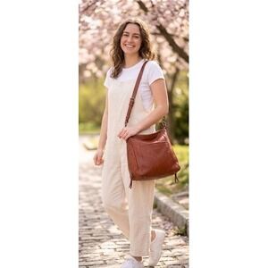 American Leather Co Brandy Brown Pebbled Leather Hobo Crossbody Bag Expandable